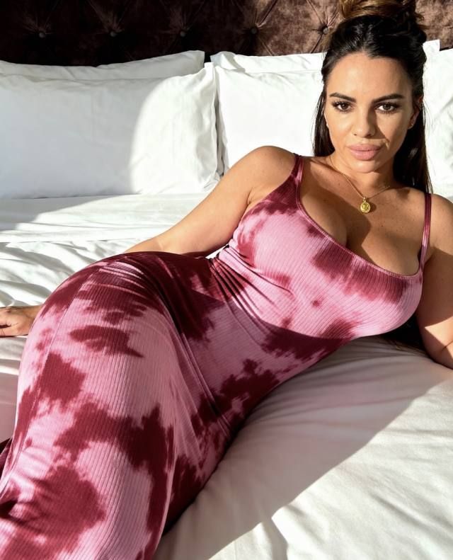 I’M PAIGE, A HOT GIRL🥵WITH CLEAN PUSSY AND TITS🍑420 FRIENDLY😜READY TO FUCK HARDER🥵🍆 SUCK👅💦SENSUAL BODY RUB AND PARTY - Image 2